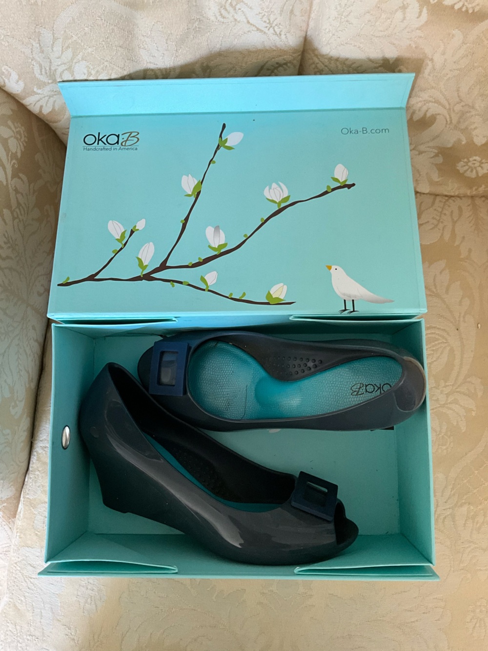 OKA b. Grey Wedge Peep-Toe Shoes easy to clean. arch support. Cute